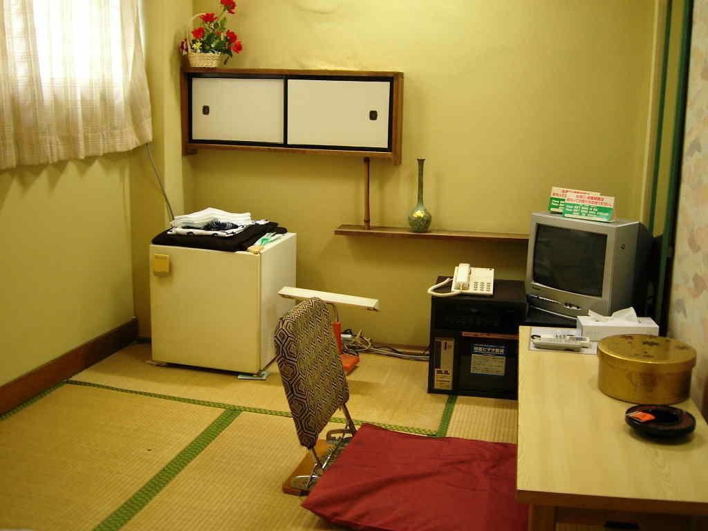 Komecho Ryokan Imabari Railway Station Chambre photo