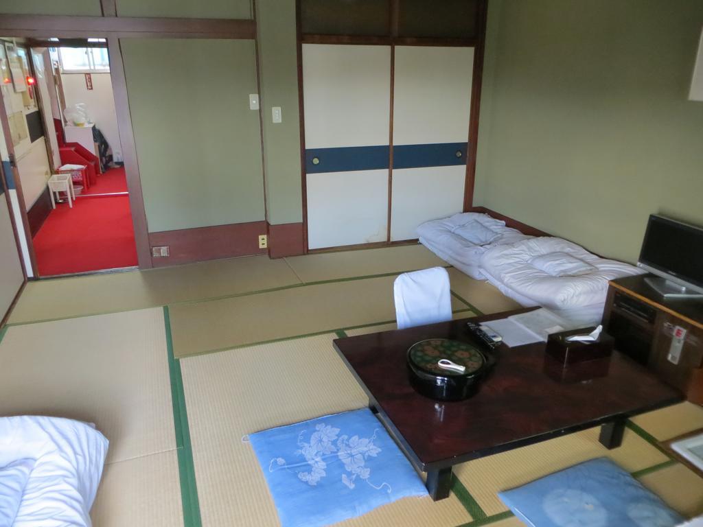 Hotel Komecho Ryokan à Imabari Railway Station Extérieur photo